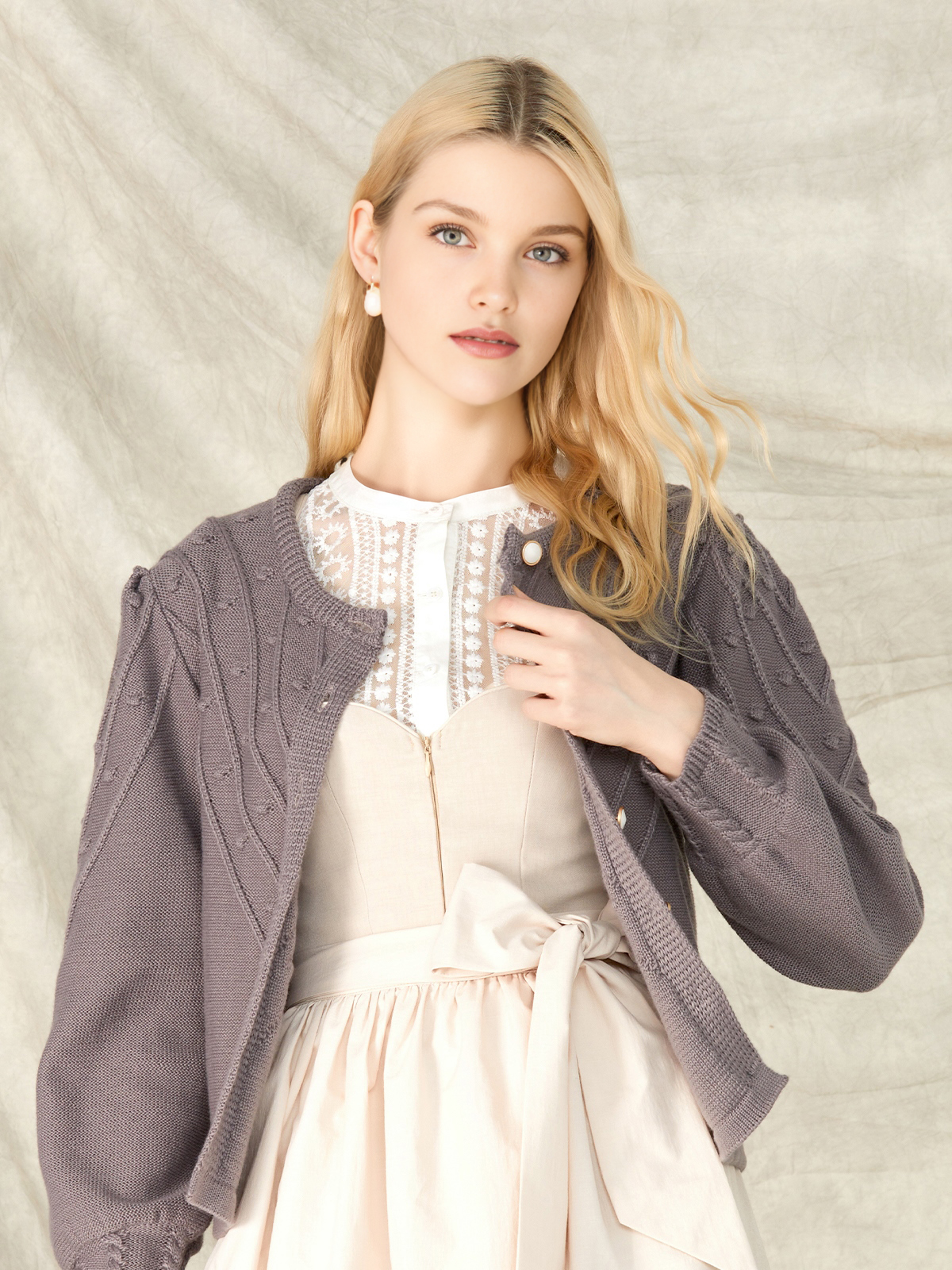 Dirndl Dunkel Blau – Eleganz trifft Tradition