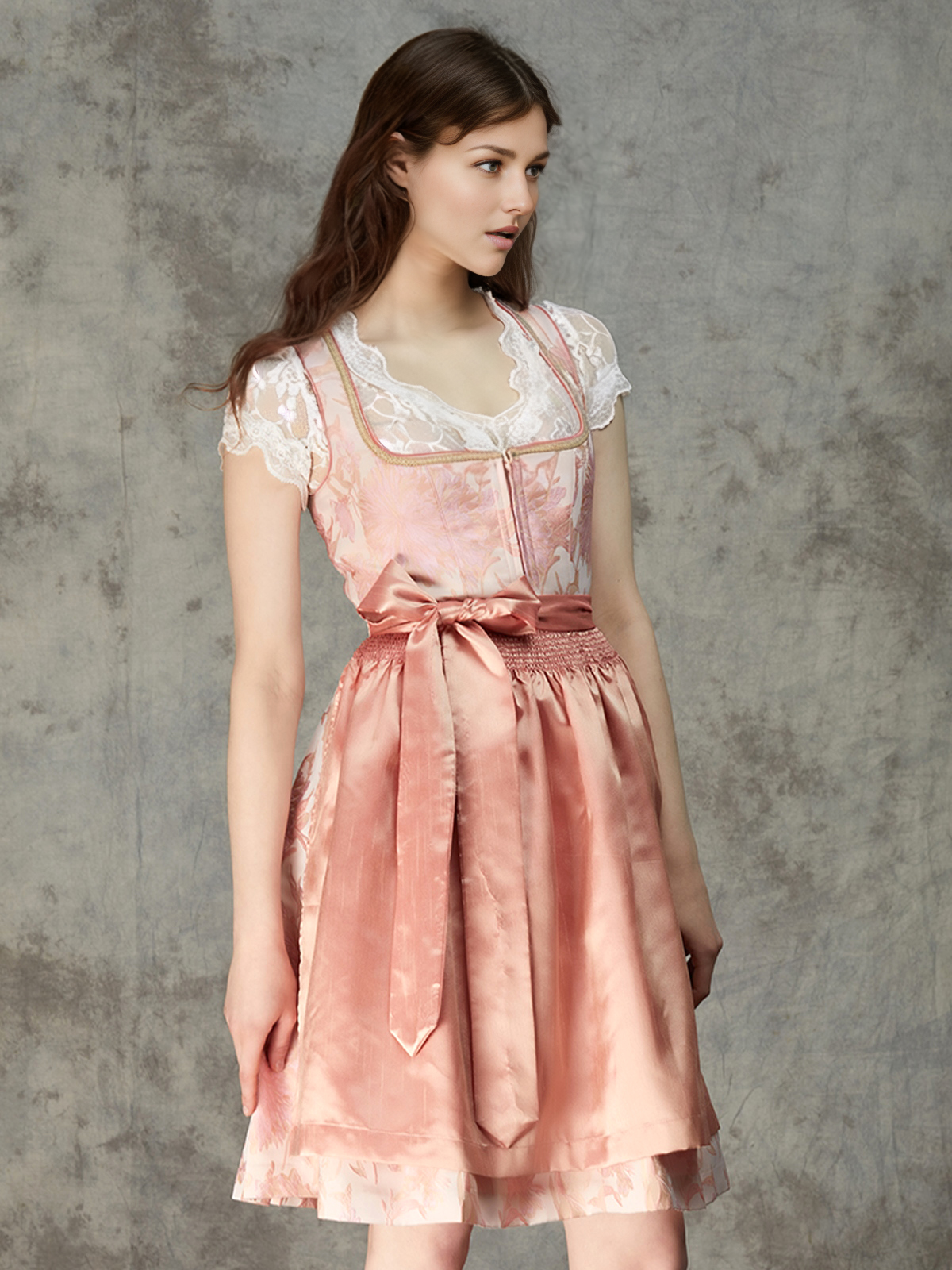 Dirndl Grüb in eleganter Ausführung