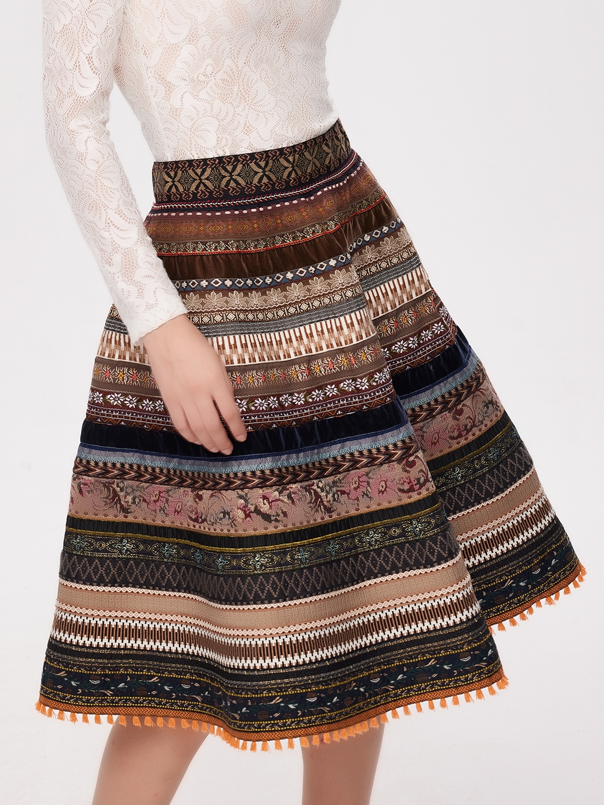 Dirndl in Braun