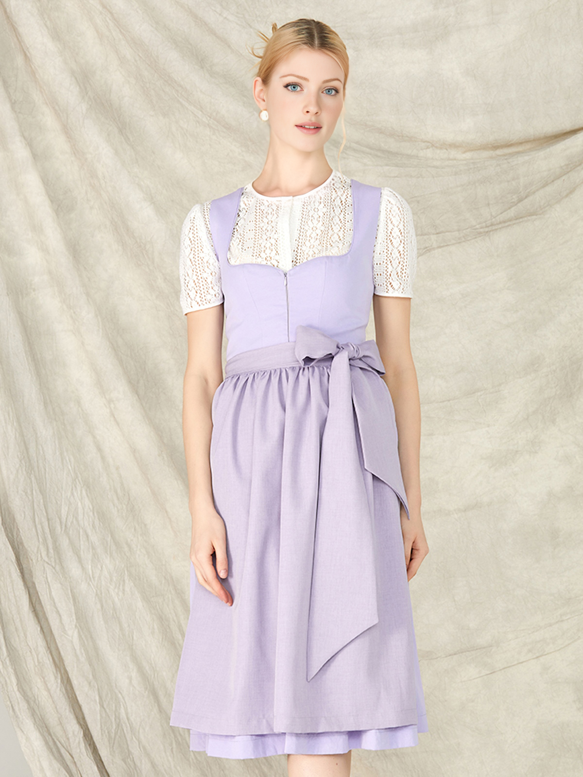 Dirndl Weiß mit lila Schürze