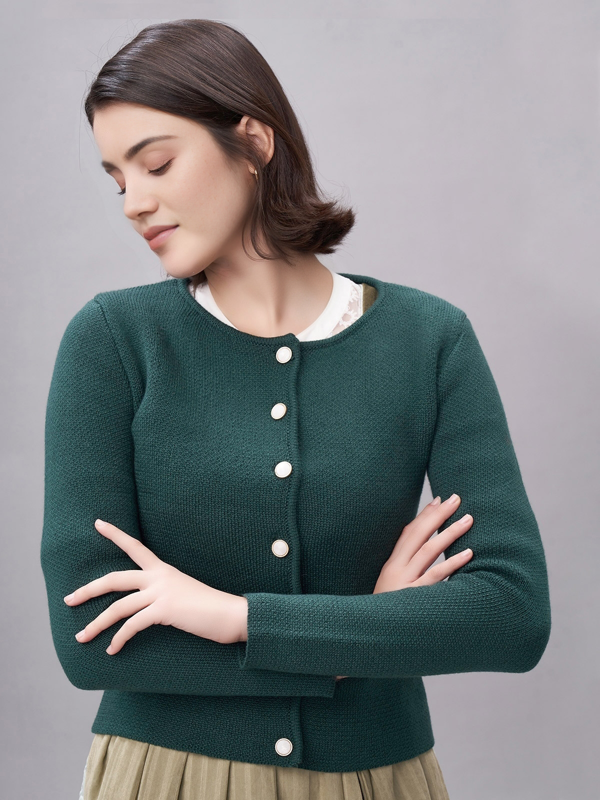 Stylisches Wildlederkostüm mit Bluse