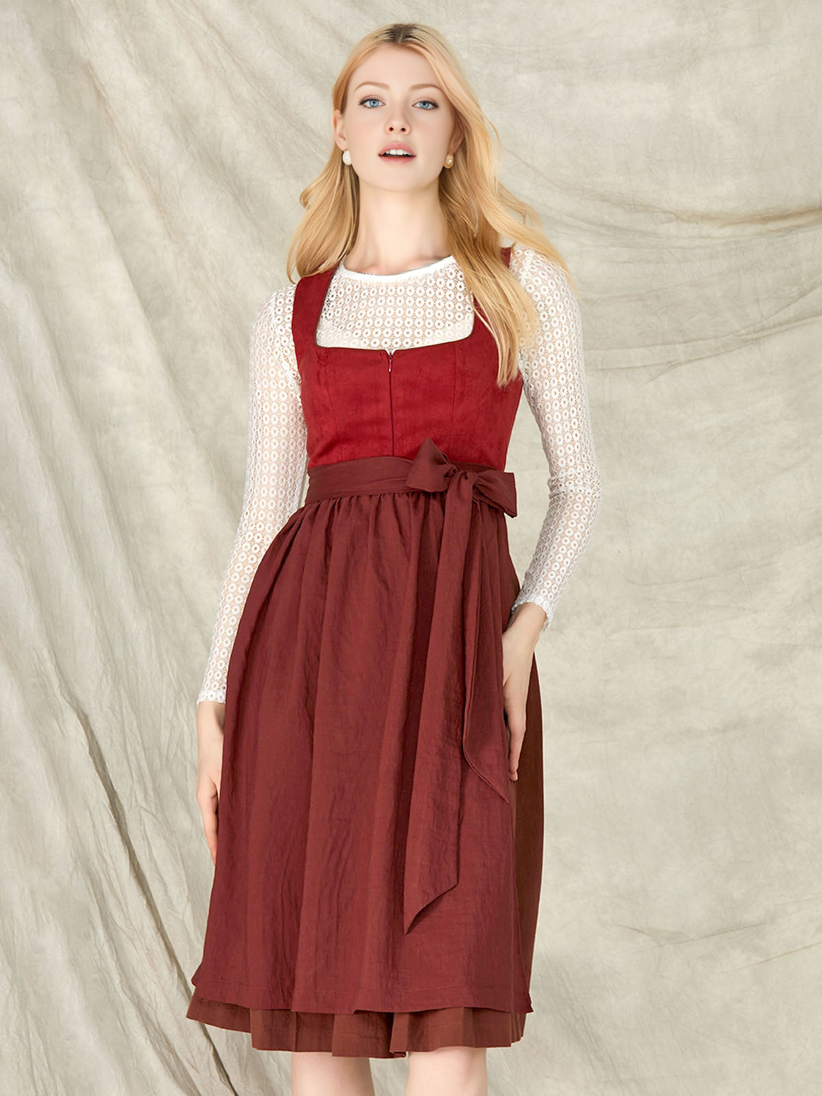 Dirndl Langarmbluse in Rot