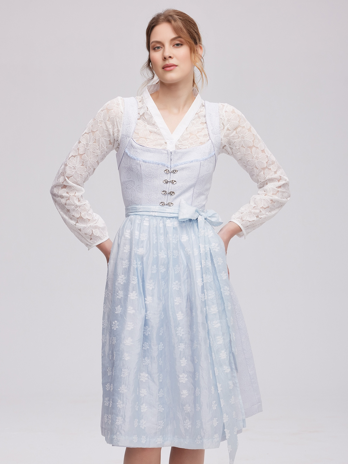 Dirndl Jeansblau in eleganter Ausführung